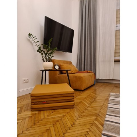 MATERAC GIMNASTYCZNY SKŁADANY BRĄZOWY 180CM BENCHK MATERAC GIMNASTYCZNY SKŁADANY BRĄZOWY 180CM BENCHK