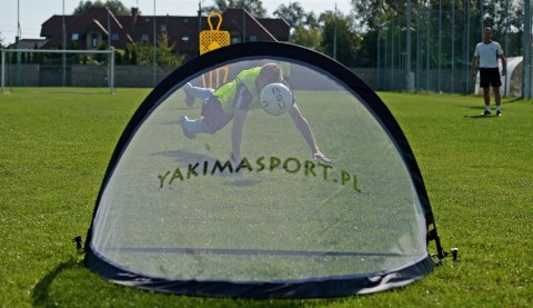 Bramka przenośna POP-UP 1,2x0,8 m (2 sztuki + torba) 120x80cm Bramka przenośna POP-UP 1,2x0,8 m (2 sztuki + torba) 120x80cm