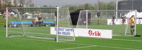Bramka aluminiowa do piłki nożnej 5 x 2 m przenośna Bramka aluminiowa do piłki nożnej 5 x 2 m przenośna