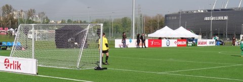 Bramka aluminiowa do piłki nożnej 5 x 2 m przenośna Bramka aluminiowa do piłki nożnej 5 x 2 m przenośna