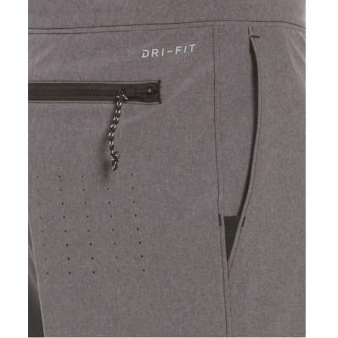 Szorty Nike Flow 9" NESSC515 061 Szorty Nike Flow 9" NESSC515 061