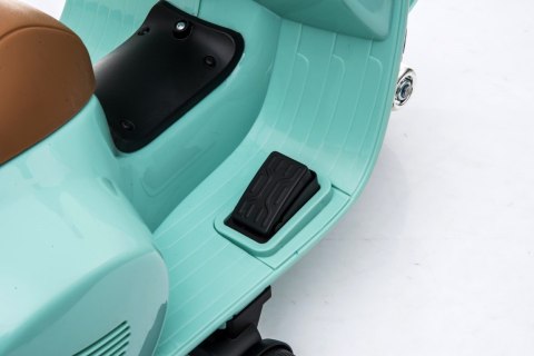 Jeździk akumulatorowy Scooter Vespa turkusowy Jeździk akumulatorowy Scooter Vespa turkusowy
