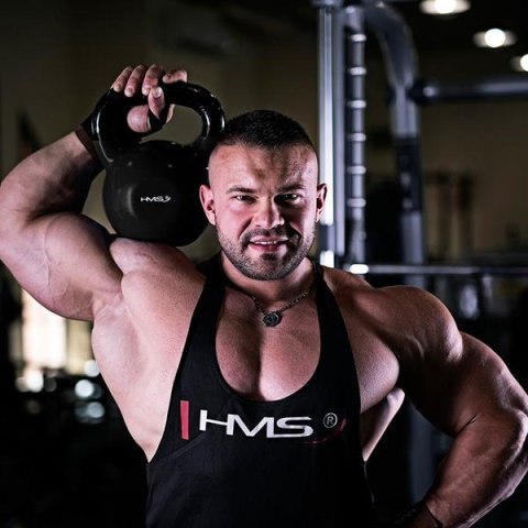 HMS KNV04 BLACK KETTLEBELL ŻELIWNY POKRYTY WINYLEM HMS HMS KNV04 BLACK KETTLEBELL ŻELIWNY POKRYTY WINYLEM HMS