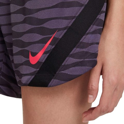 Nike Football Spodenki damskie Nike Dri-FIT Strike fioletowe CW6095 012 Nike Football Spodenki damskie Nike Dri-FIT Strike fioletowe CW6095 012