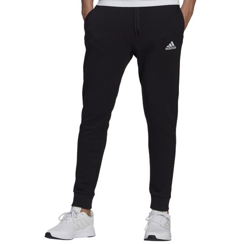Adidas Spodnie męskie adidas Essentials Tapered Cuff Pants czarne GK9268 Adidas Spodnie męskie adidas Essentials Tapered Cuff Pants czarne GK9268