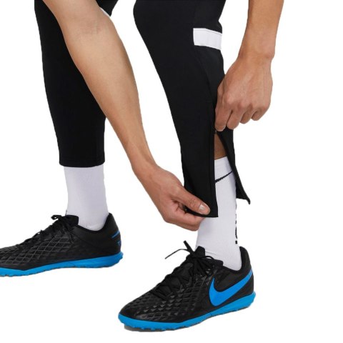 Nike Football Spodnie dla dzieci Nike Nk Df Academy 21 Pant Kpz czarne CW6124 015 Nike Football Spodnie dla dzieci Nike Nk Df Academy 21 Pant Kpz czarne CW6124 015