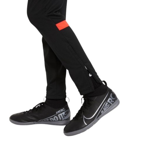 Nike Football Spodnie dla dzieci Nike Df Academy 21 Pant Kpz czarno-czerwone CW6124 016 Nike Football Spodnie dla dzieci Nike Df Academy 21 Pant Kpz czarno-czerwone CW6124 016