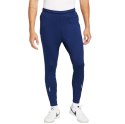 Nike Football Spodnie męskie Nike Therma-Fit Strike Pant Kwpz Winter Warrior granatowe DC9159 492 Nike Football Spodnie męskie Nike Therma-Fit Strike Pant Kwpz Winter Warrior granatowe DC9159 492
