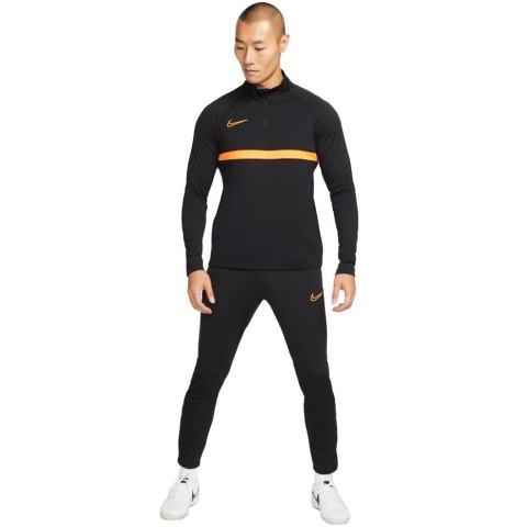 Nike Football Bluza męska Nike Dri-FIT Academy 21 Drill Top czarno-pomarańczowa CW6110 017 Nike Football Bluza męska Nike Dri-FIT Academy 21 Drill Top czarno-pomarańczowa CW6110 017