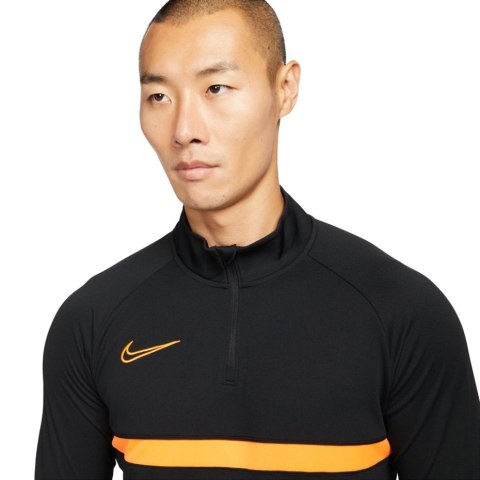 Nike Football Bluza męska Nike Dri-FIT Academy 21 Drill Top czarno-pomarańczowa CW6110 017 Nike Football Bluza męska Nike Dri-FIT Academy 21 Drill Top czarno-pomarańczowa CW6110 017