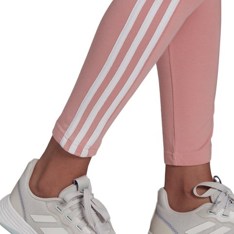 Adidas Legginsy damskie adidas Loungwear Essentials 3-Stripes różowe HD1828 Adidas Legginsy damskie adidas Loungwear Essentials 3-Stripes różowe HD1828