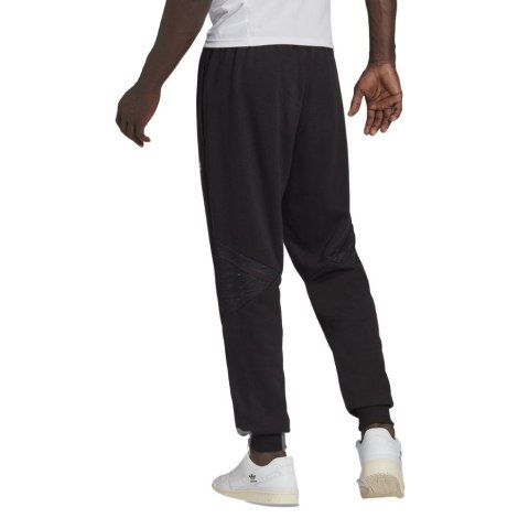 Adidas teamwear Spodnie męskie adidas Condivo 22 Sweat Pants czarne HA3695 Adidas teamwear Spodnie męskie adidas Condivo 22 Sweat Pants czarne HA3695