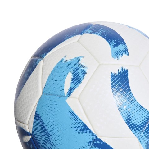 Adidas teamwear Piłka nożna adidas Tiro League Thermally Bonded biało-niebieska HT2429 Adidas teamwear Piłka nożna adidas Tiro League Thermally Bonded biało-niebieska HT2429