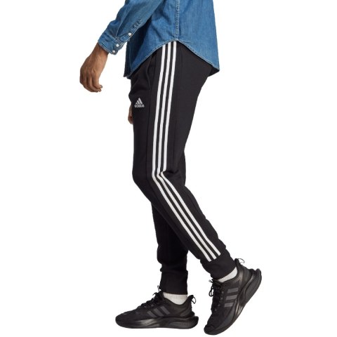 Adidas Spodnie męskie adidas Essentials French Terry Tapered Cuff 3-Stripes czarne HA4337 Adidas Spodnie męskie adidas Essentials French Terry Tapered Cuff 3-Stripes czarne HA4337