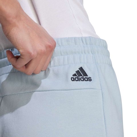 Adidas Spodenki damskie adidas Essentials Linear French Terry błękitne IL3355 Adidas Spodenki damskie adidas Essentials Linear French Terry błękitne IL3355