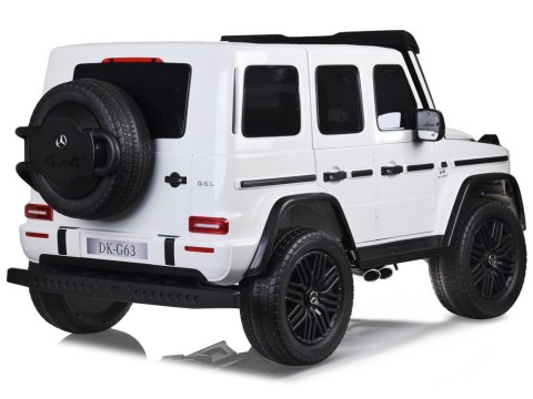 Auto na akumulator Mercedes G klasa 63 AMG 4x4 Panel Radio 2osoby PA0309 BIAŁY Auto na akumulator Mercedes G klasa 63 AMG 4x4 Panel Radio 2osoby PA0309 BIAŁY