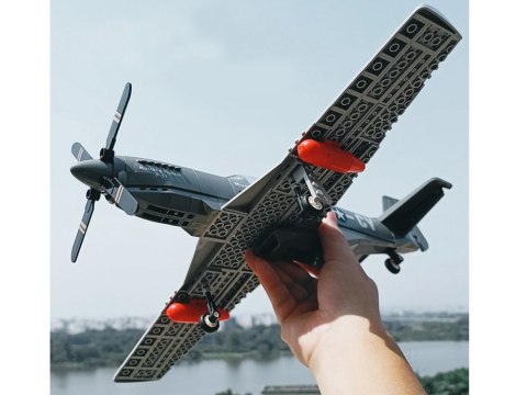 Klocki techniczne samolot bojowy P-51 Fighter 256 ele ZA4624 Klocki techniczne samolot bojowy P-51 Fighter 256 ele ZA4624