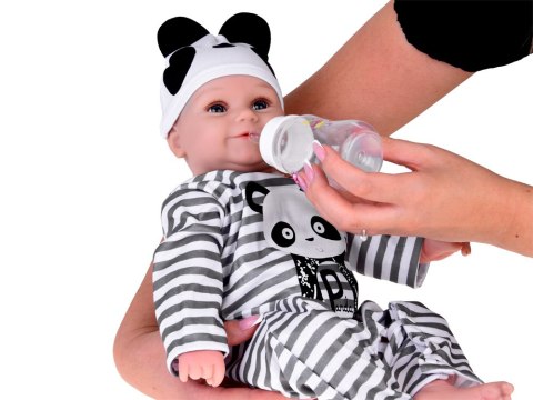 Urocza miękka Lalka Chłopiec 45cm jak żywa ubrana kombinezon Panda ZA5358 Urocza miękka Lalka Chłopiec 45cm jak żywa ubrana kombinezon Panda ZA5358
