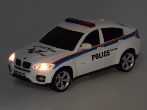 Sportowy radiowóz BMW X6 auto sterowane na pilota RC0660 BI Sportowy radiowóz BMW X6 auto sterowane na pilota RC0660 BI