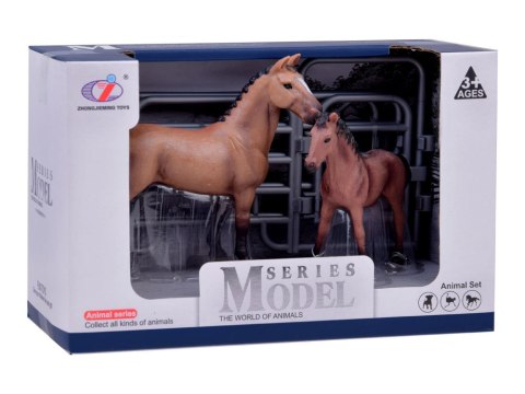 Zestaw figurek koń źrebak konie malowane ZA3391 Zestaw figurek koń źrebak konie malowane ZA3391