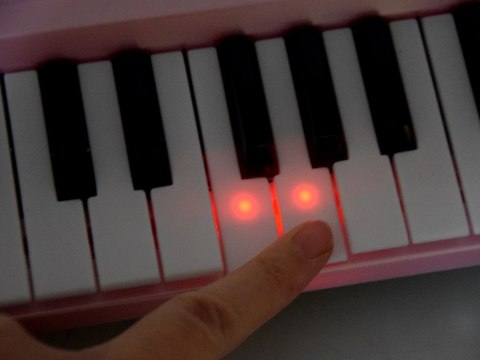 Keyboard organy z podświetlanymi klawiszami IN0151 Keyboard organy z podświetlanymi klawiszami IN0151