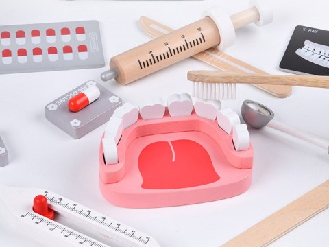 Zestaw MAŁY DENTYSTA drewniany akcesoria ZA4718 Zestaw MAŁY DENTYSTA drewniany akcesoria ZA4718