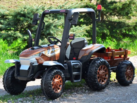 Duży Traktor z przyczepą 4x4+ pilot światło PA0266 zielony Duży Traktor z przyczepą 4x4+ pilot światło PA0266 zielony