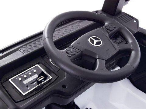 Auto na akumulator TIR Mercedes Benz Actros PA0222 biały Auto na akumulator TIR Mercedes Benz Actros PA0222 biały